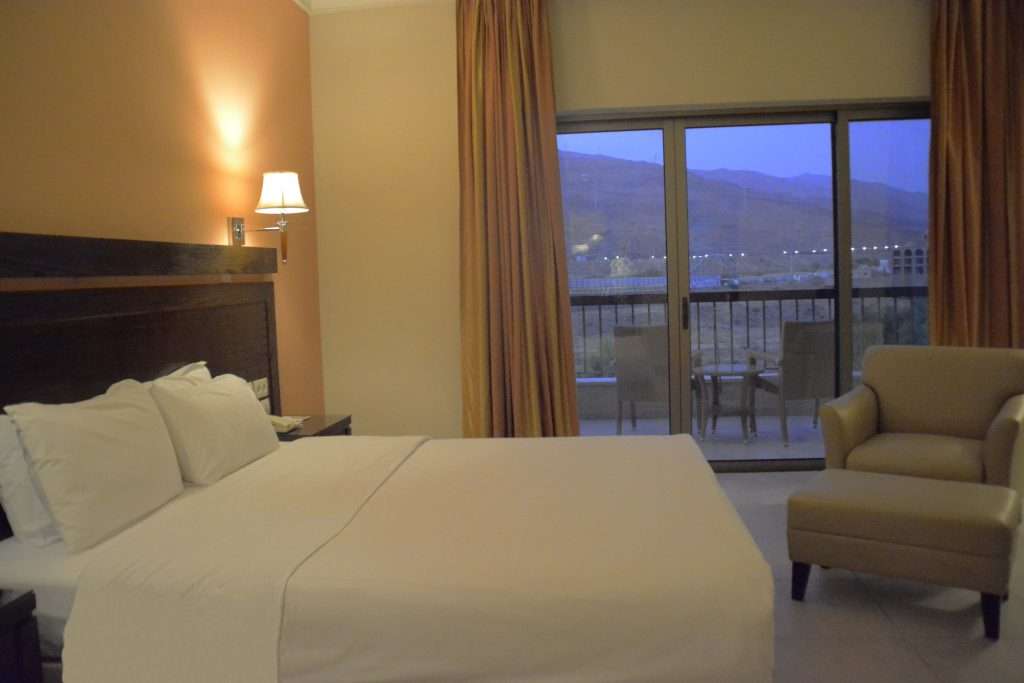 DELUXE ROOM MOUNTAIN VIEW